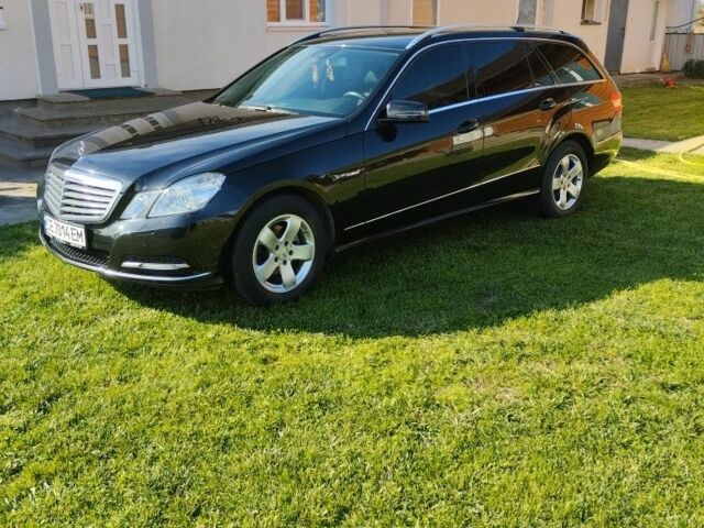 Черный Мерседес Е-Класс, объемом двигателя 2.1 л и пробегом 359 тыс. км за 9000 $, фото 6 на Automoto.ua