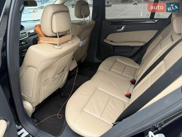 Чорний Мерседес Е-Клас, об'ємом двигуна 2.14 л та пробігом 500 тис. км за 10400 $, фото 7 на Automoto.ua