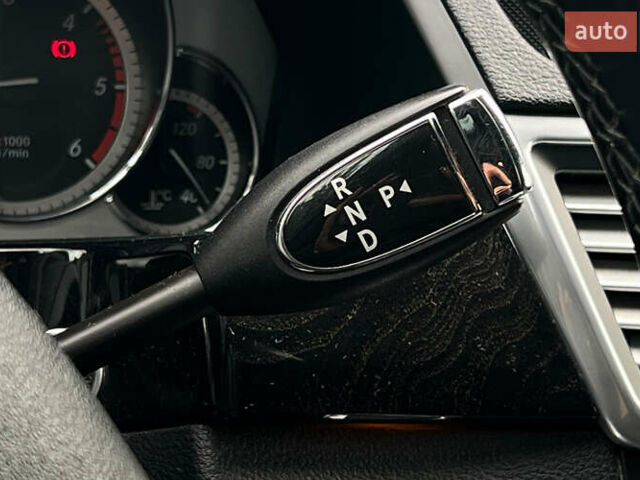 Мерседес Е-Класс 2011 в Львове на Automoto.ua Черный Мерседес Е-Класс, объемом двигателя 2.2 л и пробегом 339 тыс. км за 13250 $, фото 13 на Automoto.ua