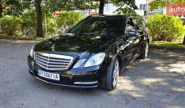 Черный Мерседес Е-Класс, объемом двигателя 2.14 л и пробегом 288 тыс. км за 12700 $, фото 16 на Automoto.ua