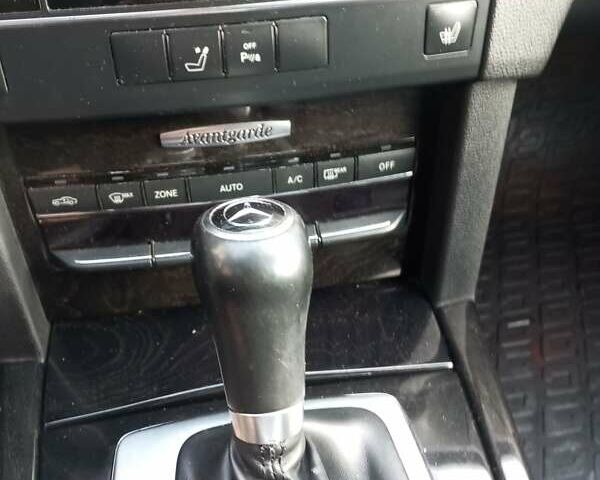 Чорний Мерседес Е-Клас, об'ємом двигуна 2.14 л та пробігом 170 тис. км за 10700 $, фото 8 на Automoto.ua