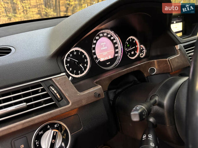 Мерседес Е-Клас 2011 у Золочів на Automoto.ua Чорний Мерседес Е-Клас, об'ємом двигуна 2.14 л та пробігом 370 тис. км за 12999 $, фото 18 на Automoto.ua