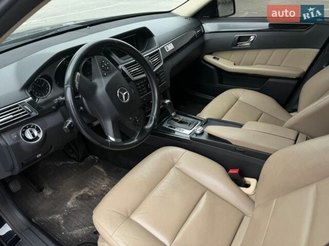 Чорний Мерседес Е-Клас, об'ємом двигуна 2.14 л та пробігом 500 тис. км за 10400 $, фото 10 на Automoto.ua