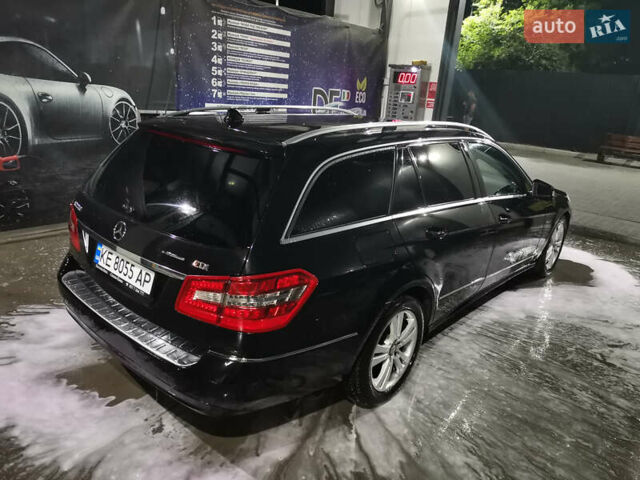 Черный Мерседес Е-Класс, объемом двигателя 2.14 л и пробегом 385 тыс. км за 11000 $, фото 3 на Automoto.ua