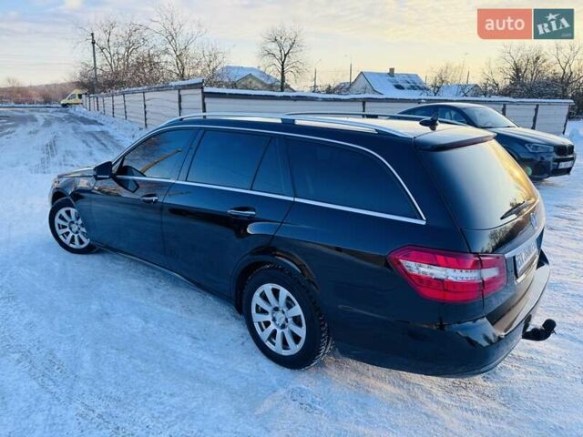 Черный Мерседес Е-Класс, объемом двигателя 2.2 л и пробегом 315 тыс. км за 10950 $, фото 7 на Automoto.ua