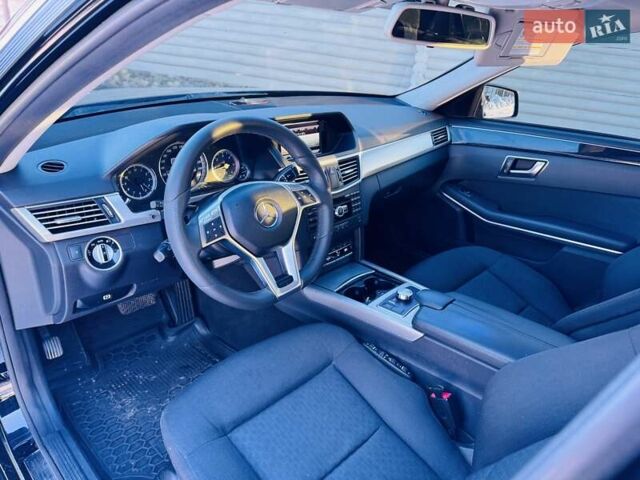 Черный Мерседес Е-Класс, объемом двигателя 2.2 л и пробегом 315 тыс. км за 10950 $, фото 17 на Automoto.ua