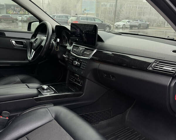 Чорний Мерседес Е-Клас, об'ємом двигуна 2.14 л та пробігом 320 тис. км за 13500 $, фото 35 на Automoto.ua