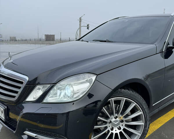 Чорний Мерседес Е-Клас, об'ємом двигуна 2.14 л та пробігом 320 тис. км за 13500 $, фото 1 на Automoto.ua