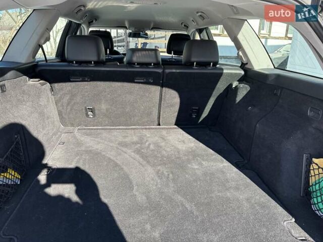 Черный Мерседес Е-Класс, объемом двигателя 2.1 л и пробегом 362 тыс. км за 13000 $, фото 8 на Automoto.ua