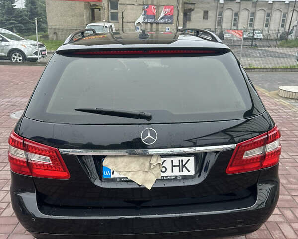 Черный Мерседес Е-Класс, объемом двигателя 2.2 л и пробегом 285 тыс. км за 12350 $, фото 24 на Automoto.ua