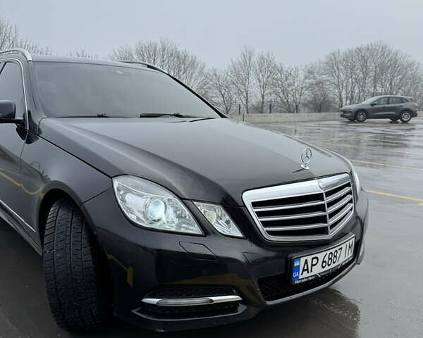 Чорний Мерседес Е-Клас, об'ємом двигуна 2.14 л та пробігом 320 тис. км за 13500 $, фото 7 на Automoto.ua