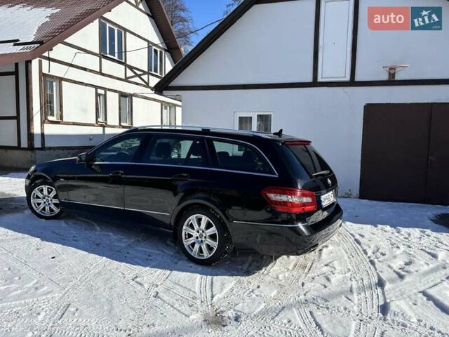 Черный Мерседес Е-Класс, объемом двигателя 2.1 л и пробегом 362 тыс. км за 13000 $, фото 1 на Automoto.ua