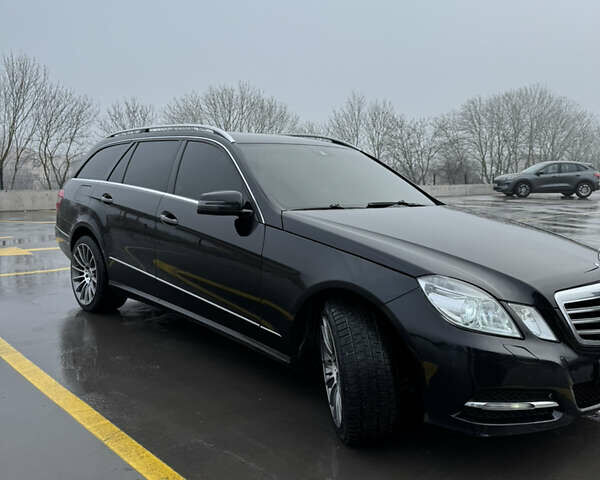 Чорний Мерседес Е-Клас, об'ємом двигуна 2.14 л та пробігом 320 тис. км за 13500 $, фото 8 на Automoto.ua