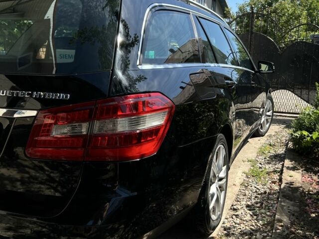 Черный Мерседес Е-Класс, объемом двигателя 2.1 л и пробегом 450 тыс. км за 10500 $, фото 6 на Automoto.ua