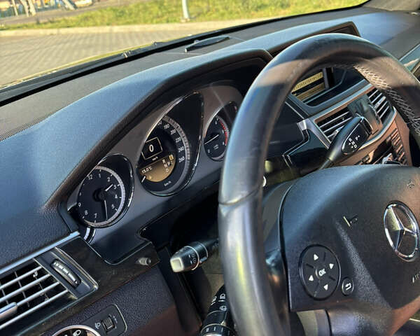 Черный Мерседес Е-Класс, объемом двигателя 2.14 л и пробегом 293 тыс. км за 14900 $, фото 23 на Automoto.ua