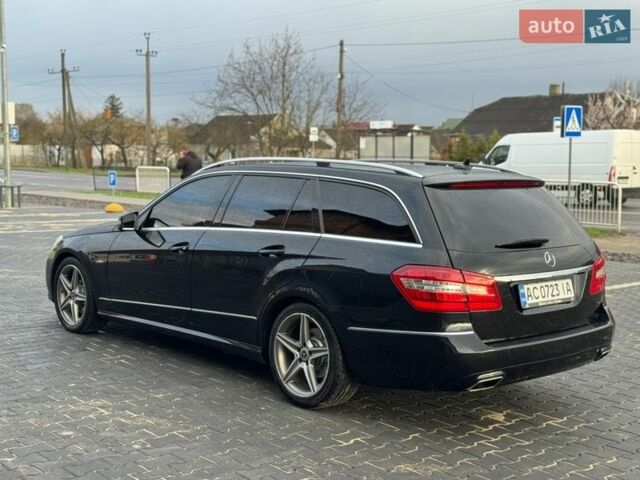 Черный Мерседес Е-Класс, объемом двигателя 2.2 л и пробегом 349 тыс. км за 12999 $, фото 19 на Automoto.ua