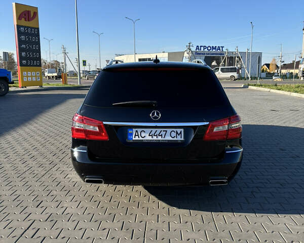 Черный Мерседес Е-Класс, объемом двигателя 2.14 л и пробегом 293 тыс. км за 14900 $, фото 3 на Automoto.ua