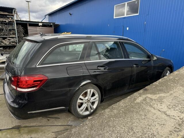 Мерседес Е-Клас 2013 у Івано-Франківську на Automoto.ua Чорний Мерседес Е-Клас, об'ємом двигуна 2.1 л та пробігом 300 тис. км за 2000 $, фото 4 на Automoto.ua