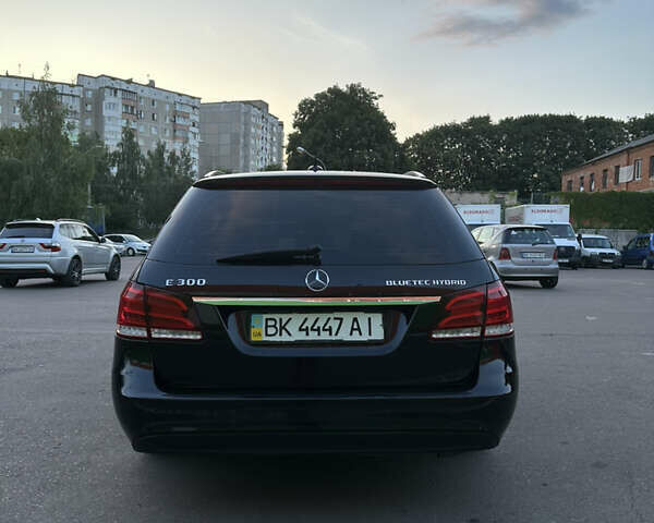 Чорний Мерседес Е-Клас, об'ємом двигуна 2.14 л та пробігом 291 тис. км за 11900 $, фото 3 на Automoto.ua