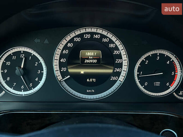 Чорний Мерседес Е-Клас, об'ємом двигуна 2.2 л та пробігом 260 тис. км за 11999 $, фото 11 на Automoto.ua