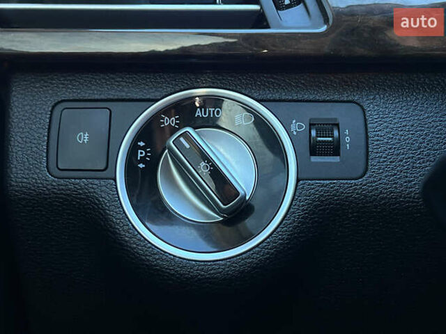 Чорний Мерседес Е-Клас, об'ємом двигуна 2.2 л та пробігом 260 тис. км за 11999 $, фото 16 на Automoto.ua