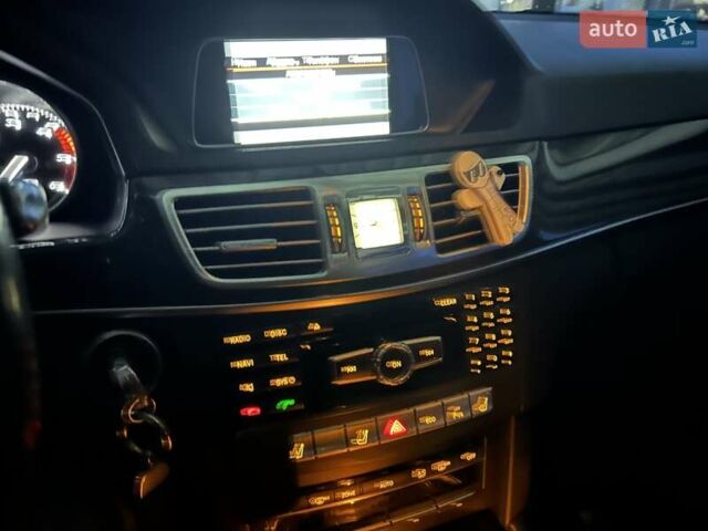 Чорний Мерседес Е-Клас, об'ємом двигуна 2.14 л та пробігом 370 тис. км за 15000 $, фото 6 на Automoto.ua