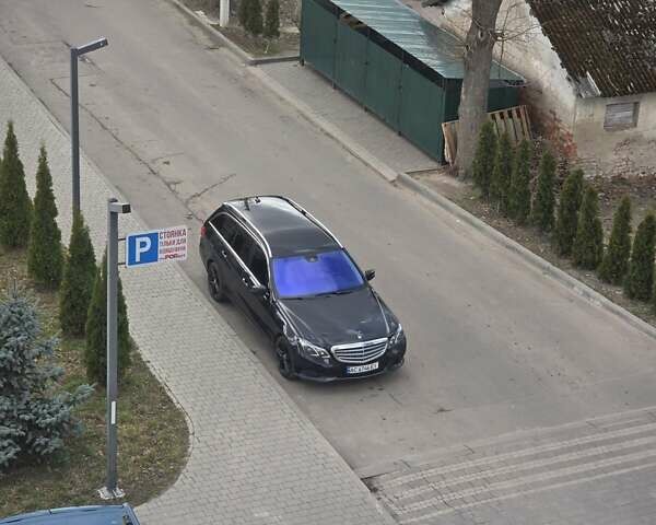 Черный Мерседес Е-Класс, объемом двигателя 2.1 л и пробегом 285 тыс. км за 15900 $, фото 13 на Automoto.ua