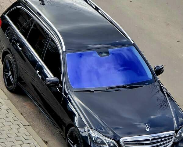 Черный Мерседес Е-Класс, объемом двигателя 2.1 л и пробегом 285 тыс. км за 15900 $, фото 9 на Automoto.ua