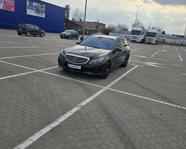 Черный Мерседес Е-Класс, объемом двигателя 2.1 л и пробегом 285 тыс. км за 15900 $, фото 2 на Automoto.ua
