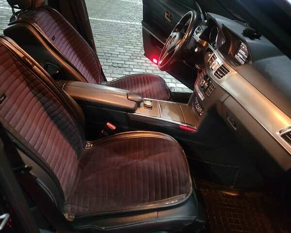 Черный Мерседес Е-Класс, объемом двигателя 2.14 л и пробегом 414 тыс. км за 14000 $, фото 25 на Automoto.ua