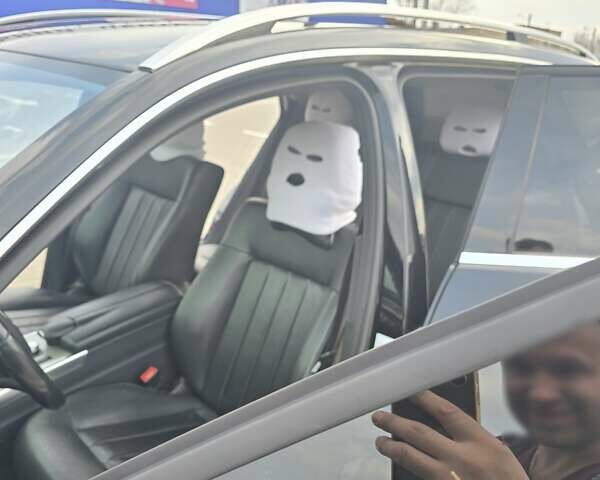 Черный Мерседес Е-Класс, объемом двигателя 2.1 л и пробегом 285 тыс. км за 15900 $, фото 21 на Automoto.ua