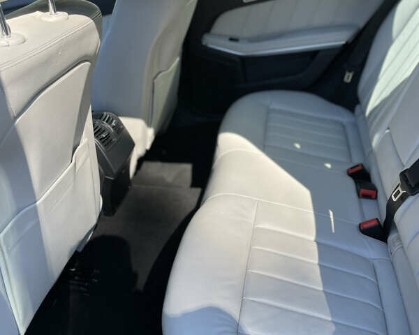 Чорний Мерседес Е-Клас, об'ємом двигуна 2.2 л та пробігом 318 тис. км за 15900 $, фото 31 на Automoto.ua