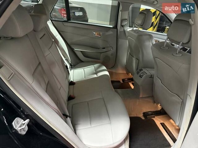 Чорний Мерседес Е-Клас, об'ємом двигуна 2.1 л та пробігом 330 тис. км за 14500 $, фото 49 на Automoto.ua