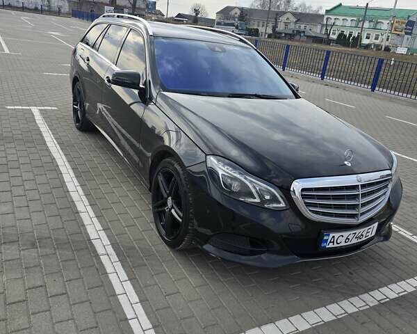 Черный Мерседес Е-Класс, объемом двигателя 2.1 л и пробегом 285 тыс. км за 15900 $, фото 28 на Automoto.ua