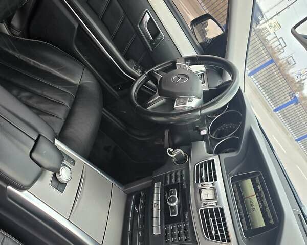 Черный Мерседес Е-Класс, объемом двигателя 2.1 л и пробегом 285 тыс. км за 15900 $, фото 24 на Automoto.ua