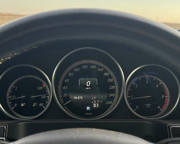 Черный Мерседес Е-Класс, объемом двигателя 2.2 л и пробегом 320 тыс. км за 13900 $, фото 7 на Automoto.ua