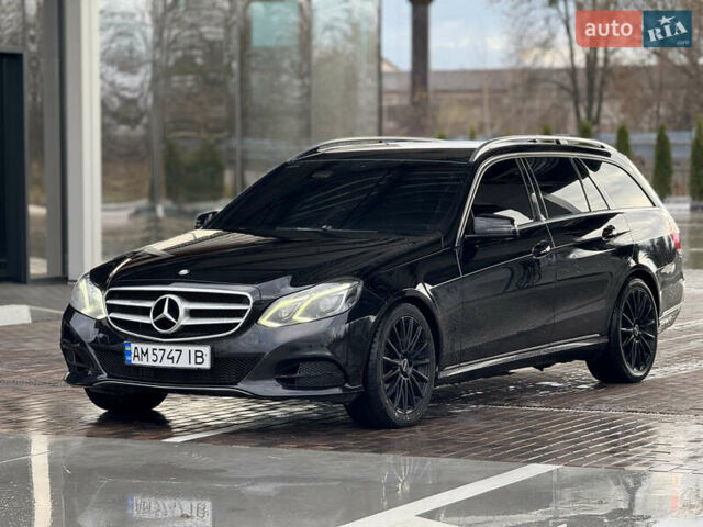Черный Мерседес Е-Класс, объемом двигателя 2.2 л и пробегом 412 тыс. км за 9999 $, фото 1 на Automoto.ua
