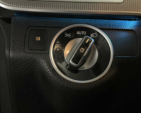 Мерседес Е-Клас 2014 у Львові на Automoto.ua Чорний Мерседес Е-Клас, об'ємом двигуна 2.14 л та пробігом 368 тис. км за 16200 $, фото 11 на Automoto.ua