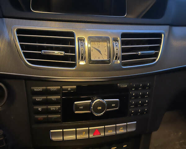 Черный Мерседес Е-Класс, объемом двигателя 2.14 л и пробегом 415 тыс. км за 11950 $, фото 15 на Automoto.ua