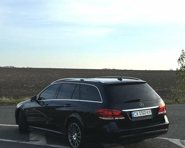 Черный Мерседес Е-Класс, объемом двигателя 2.2 л и пробегом 320 тыс. км за 13900 $, фото 3 на Automoto.ua