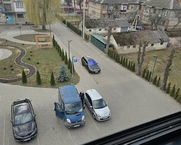 Черный Мерседес Е-Класс, объемом двигателя 2.1 л и пробегом 285 тыс. км за 15900 $, фото 12 на Automoto.ua