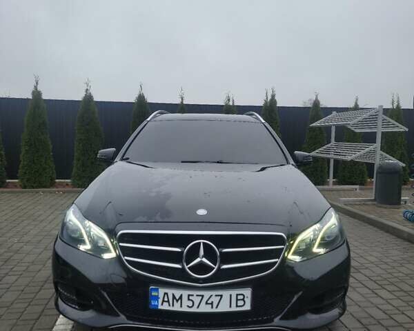 Черный Мерседес Е-Класс, объемом двигателя 2.14 л и пробегом 414 тыс. км за 14000 $, фото 2 на Automoto.ua