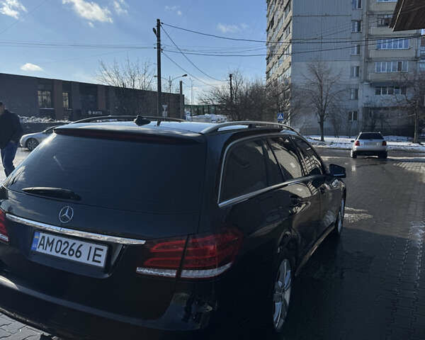 Чорний Мерседес Е-Клас, об'ємом двигуна 2.2 л та пробігом 276 тис. км за 12800 $, фото 7 на Automoto.ua