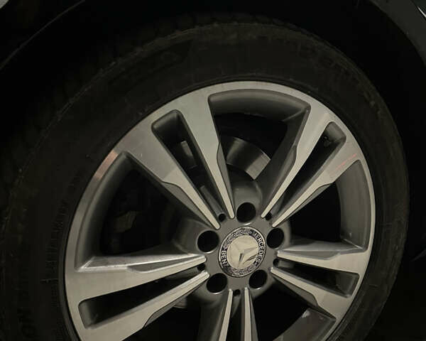 Мерседес Е-Клас 2014 у Львові на Automoto.ua Чорний Мерседес Е-Клас, об'ємом двигуна 2.14 л та пробігом 368 тис. км за 16200 $, фото 24 на Automoto.ua