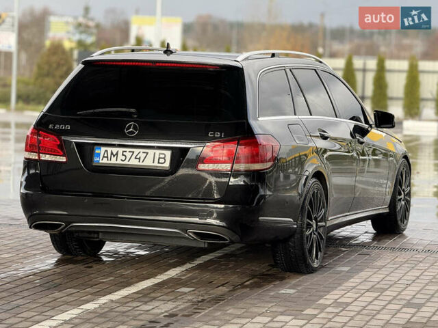 Черный Мерседес Е-Класс, объемом двигателя 2.2 л и пробегом 412 тыс. км за 9999 $, фото 2 на Automoto.ua