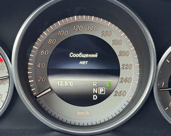 Черный Мерседес Е-Класс, объемом двигателя 2.2 л и пробегом 420 тыс. км за 15800 $, фото 21 на Automoto.ua