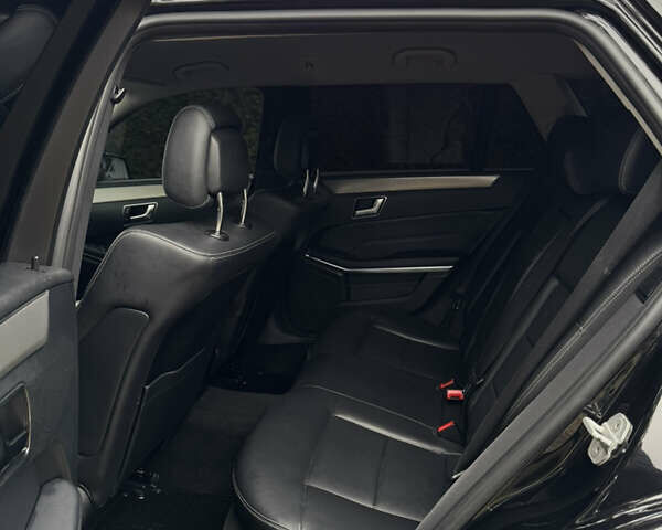 Черный Мерседес Е-Класс, объемом двигателя 2.14 л и пробегом 429 тыс. км за 14500 $, фото 35 на Automoto.ua