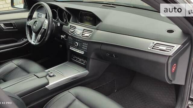 Черный Мерседес Е-Класс, объемом двигателя 2.2 л и пробегом 240 тыс. км за 17950 $, фото 25 на Automoto.ua