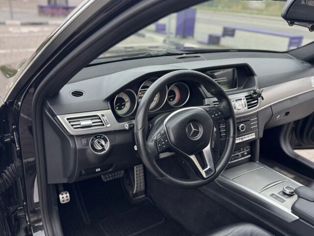 Чорний Мерседес Е-Клас, об'ємом двигуна 2.1 л та пробігом 420 тис. км за 15800 $, фото 3 на Automoto.ua