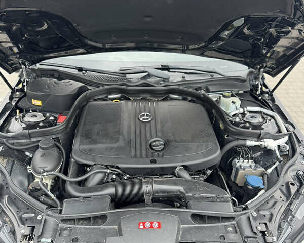 Черный Мерседес Е-Класс, объемом двигателя 2.2 л и пробегом 420 тыс. км за 15800 $, фото 11 на Automoto.ua